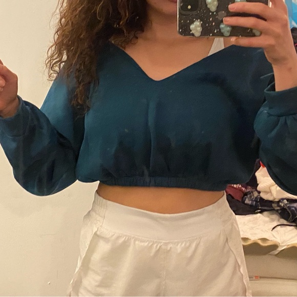 Copped shoulderless sweater - Picture 2 of 3